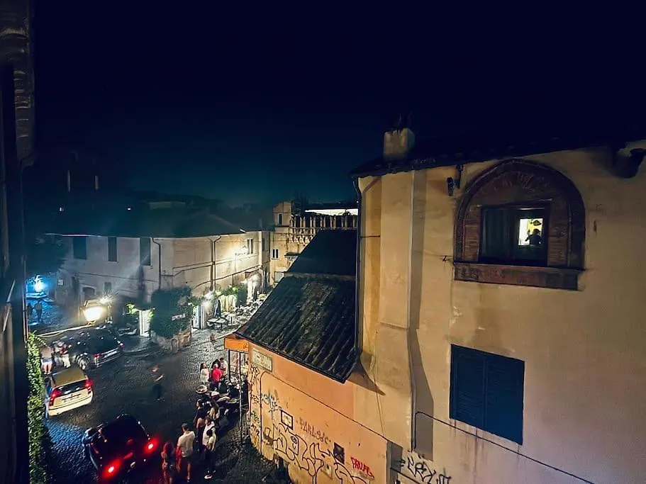 Scala 31 Trastevere Rome